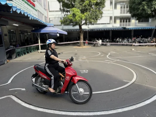 Thi bằng lái xe A1