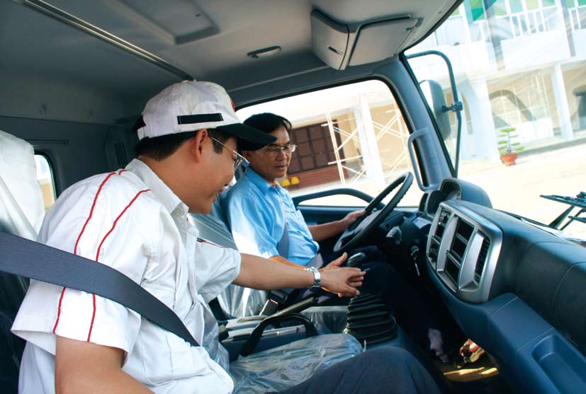 Trường Dạy Lái Xe Ô Tô An Tâm: Địa Chỉ Đào Tạo Lái Xe Chuẩn Pháp Lý, Uy Tín Hàng Đầu TP.HCM 12 Học lái căn bản Hạng C1